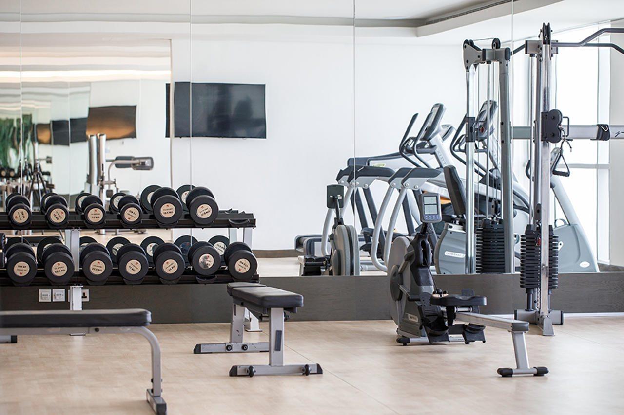 Royal M Al Aqah Beach Resort By Gewan Екстер'єр фото A gym