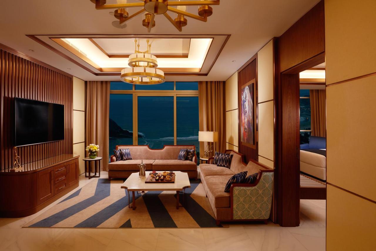 Royal M Al Aqah Beach Resort By Gewan Екстер'єр фото A suite at the hotel